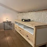 La Chartreuse Avec Piscine Сasa de vacaciones *
