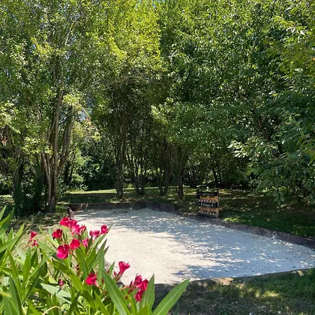 La Chartreuse Avec Piscine Ferienhaus *